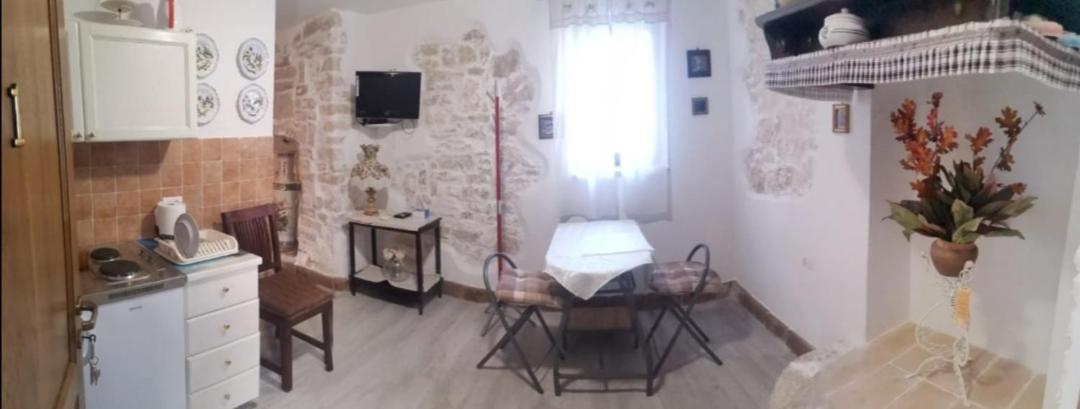 רוביני Apartment Giulio - 10Mt To The Beach מראה חיצוני תמונה