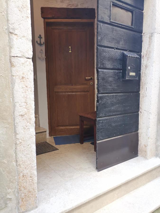 רוביני Apartment Giulio - 10Mt To The Beach מראה חיצוני תמונה
